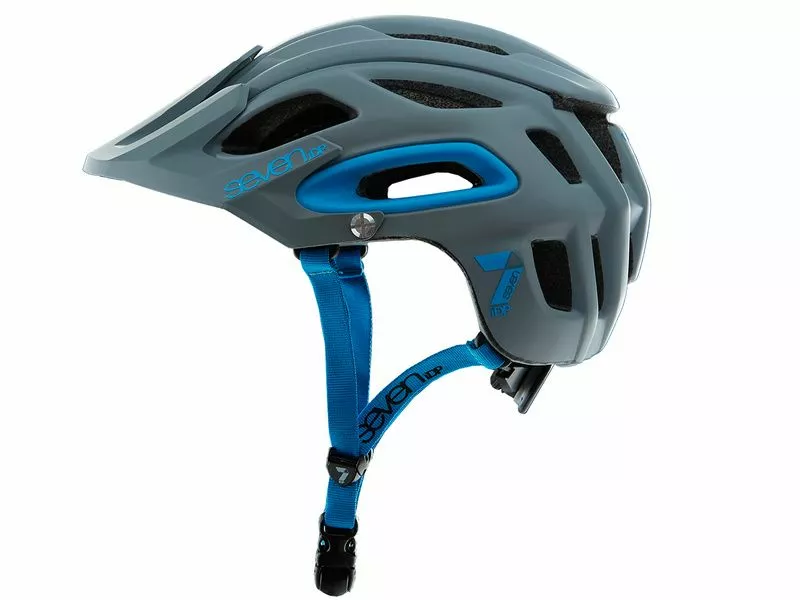 7 IDP Casco M2 Gris 2017 3 7 IDP Casco M2 Gris 2017