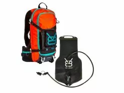 V8 Equipment Mochila De Hidratación FRD 11.1 Negro / Naranja Con Deposito Elite