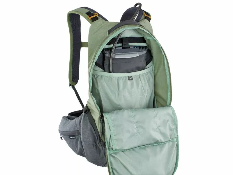 Evoc Mochila Trail Pro 16L Verde / Oliva 2021 7 Evoc Mochila Trail Pro 16L Verde / Oliva 2021 - Imagen 5