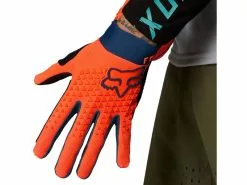 Fox Guantes Defend Atomic Punch 2021